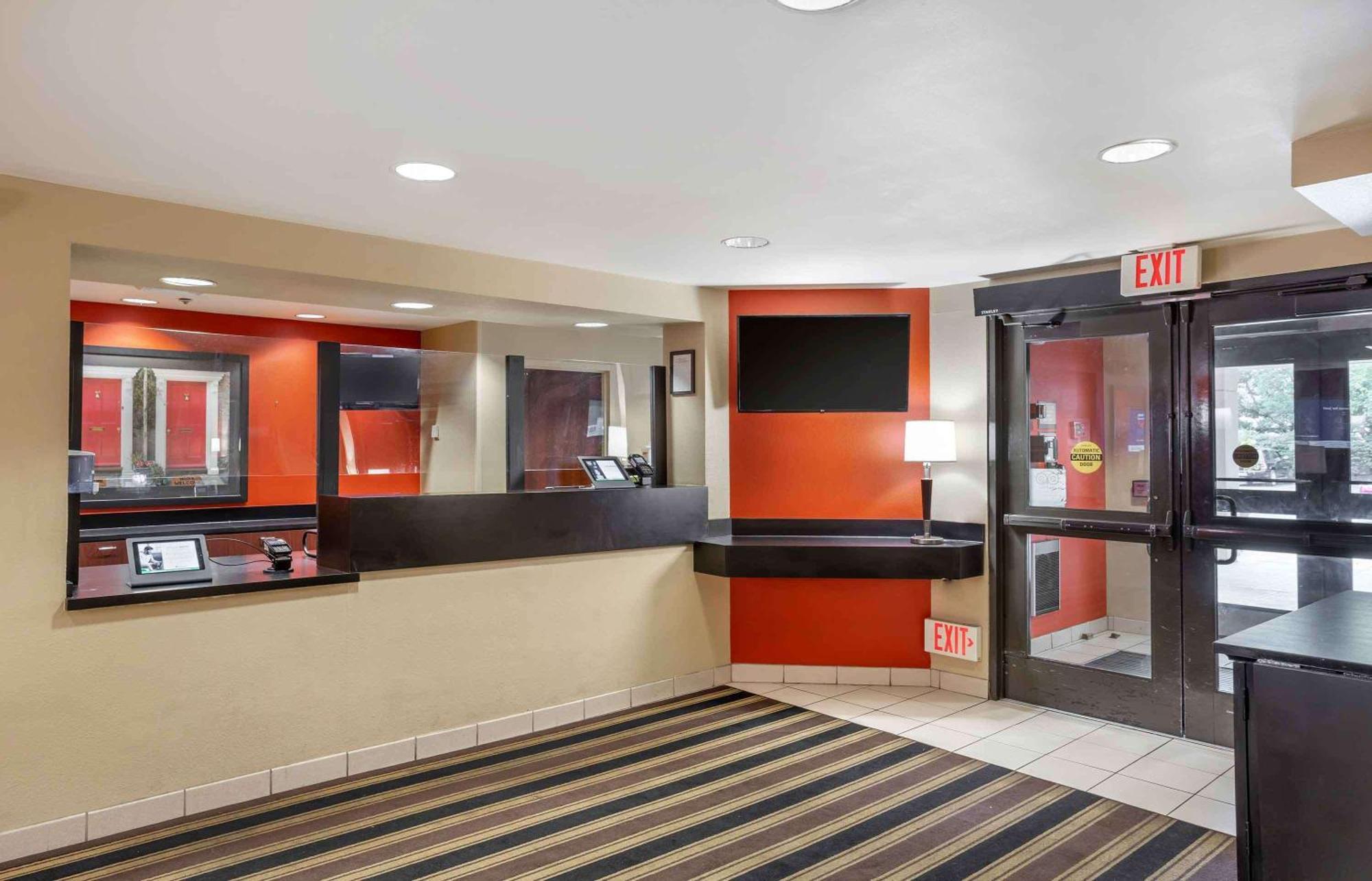 Extended Stay America Suites - Long Island - Мелвилл Экстерьер фото